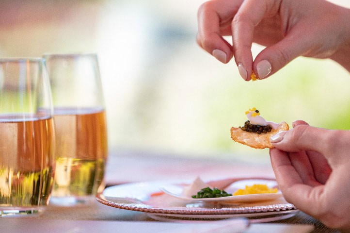 goldeneye sparkling wine glasses with caviar